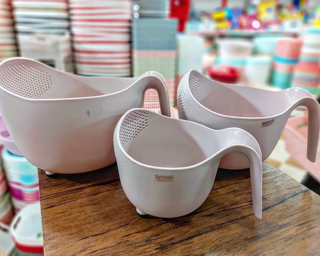 Limon Washing Bowl Set with Handle & Strainer