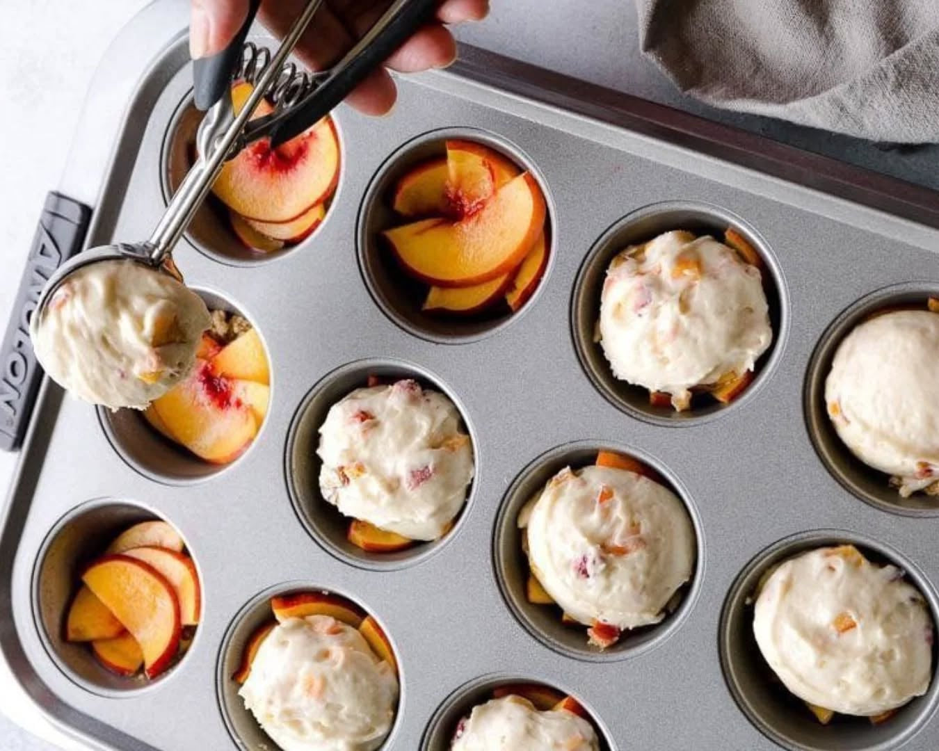 Non-Stick Muffin Pan Cake Tray 6 & 12-Pcs!