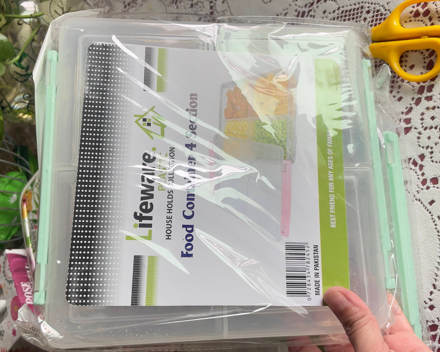Airtight Food Storage Box in 4-Sections!