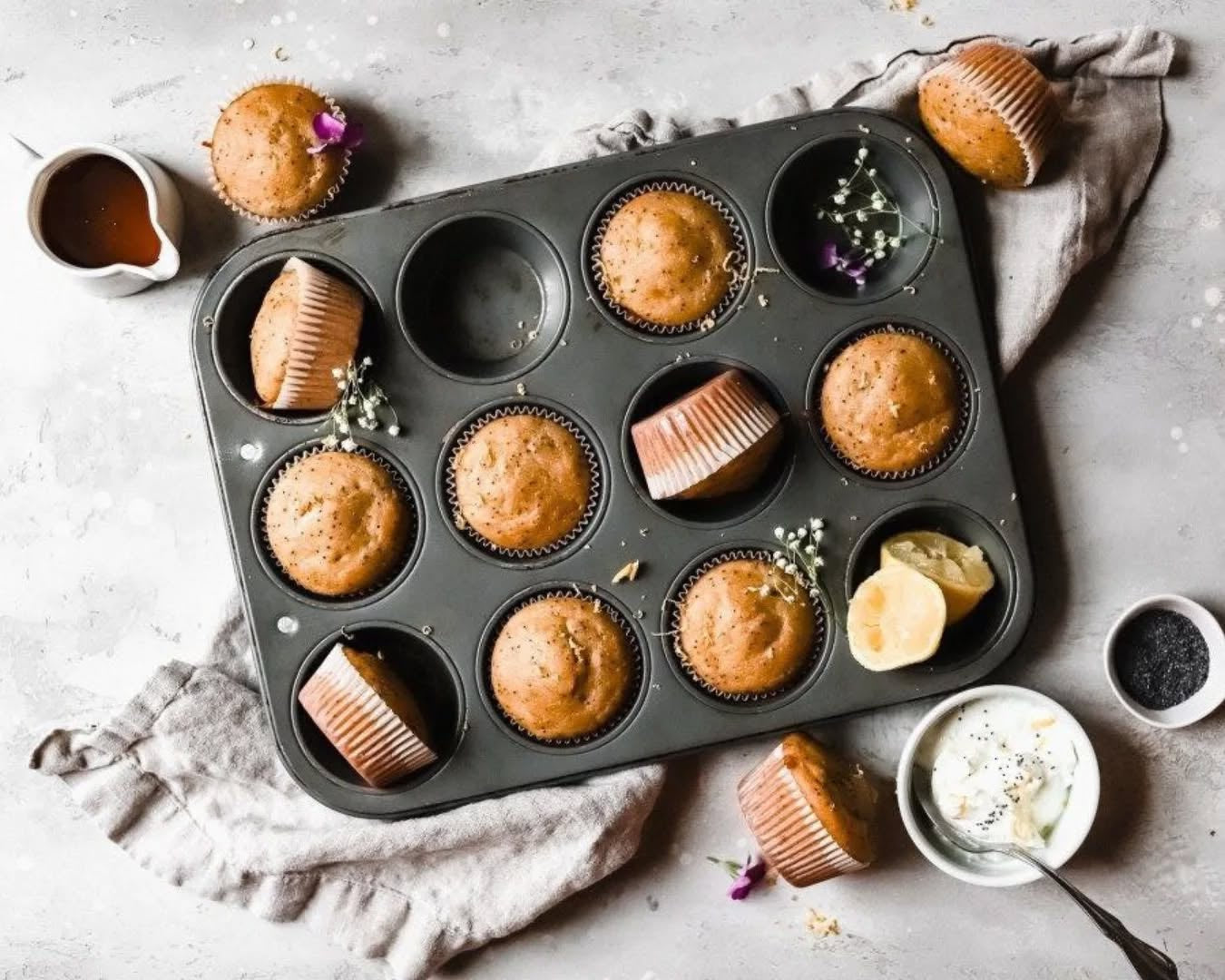 Non-Stick Muffin Pan Cake Tray 6 & 12-Pcs!
