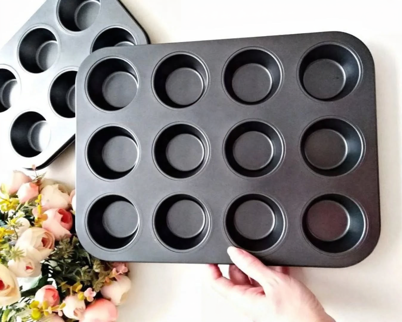 Non-Stick Muffin Pan Cake Tray 6 & 12-Pcs!
