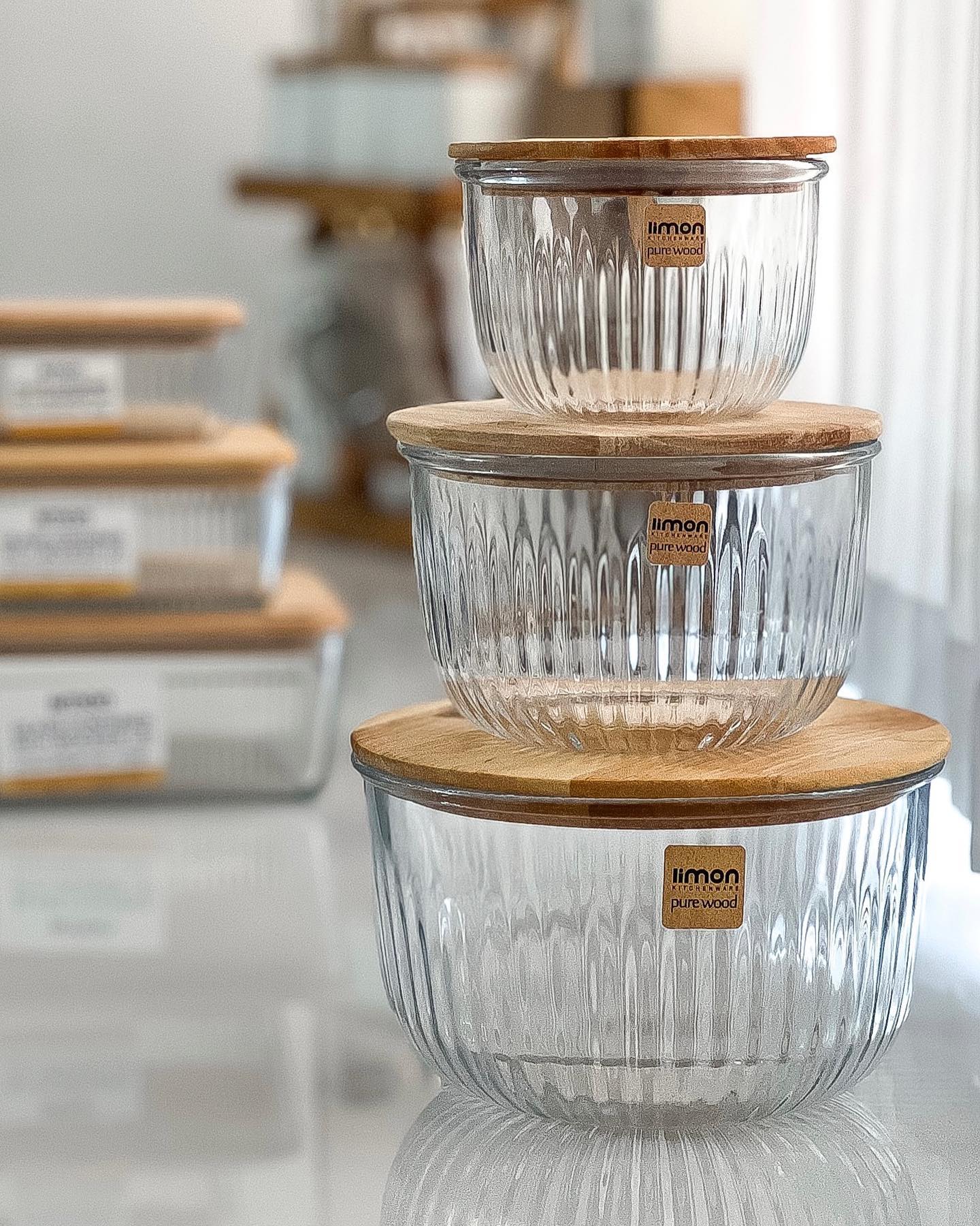 Limon Glass Bowl Set with Wooden Lid