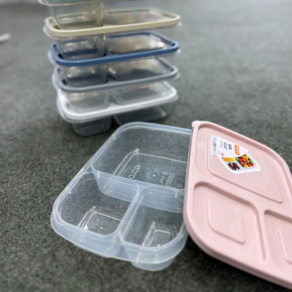 Student Lunch Box 3-Sections 1.15 Liter (Saya)!