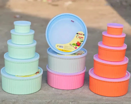 Next Icon Plastic Bowl Set with Rubber Lid 5-Pcs!