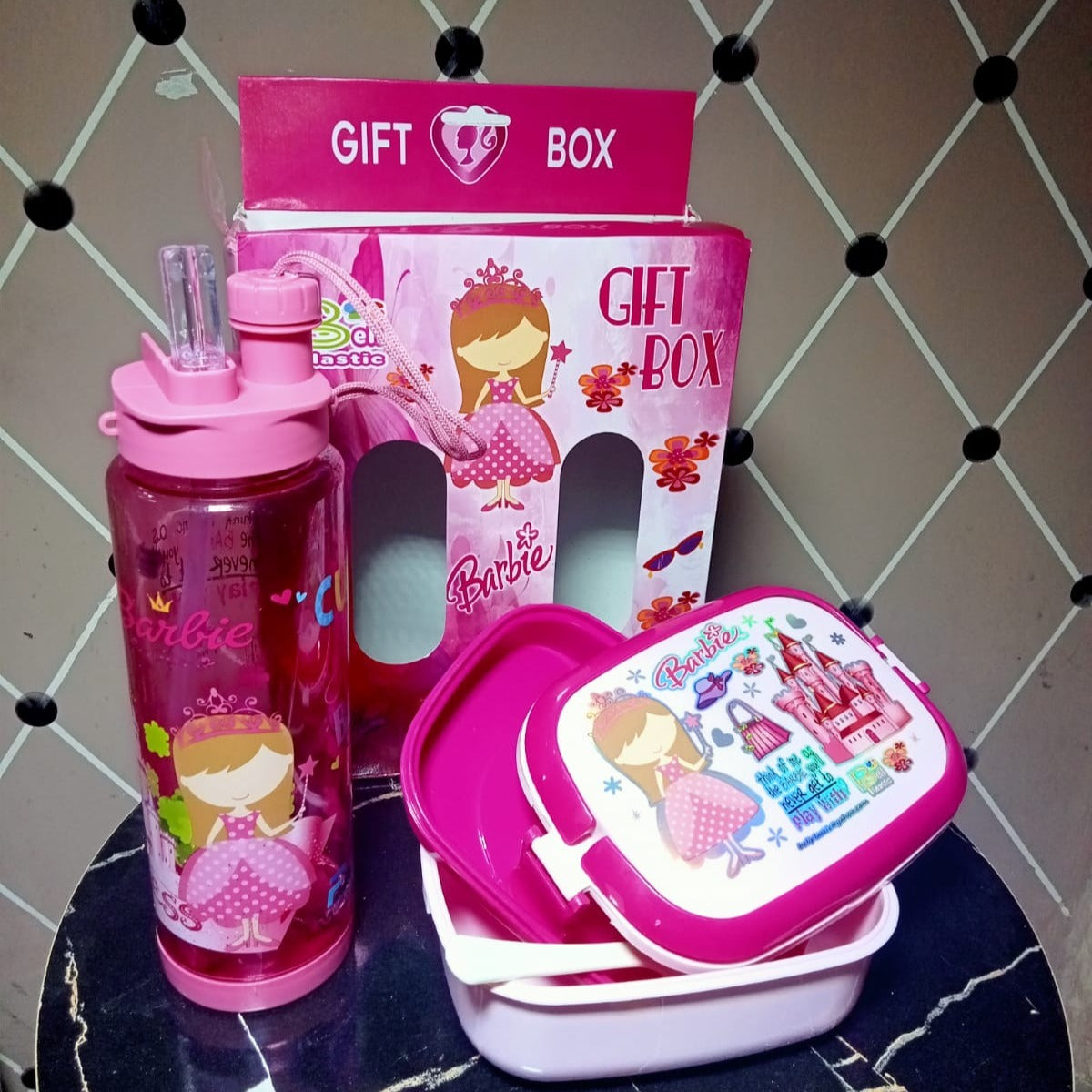 Lunch Box & Water Bottle 600-ml (2 in 1 Set)!